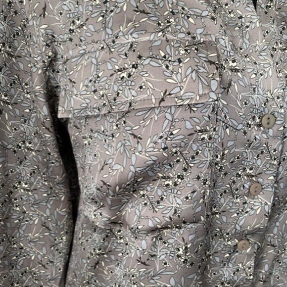 GOLD HAWK 100% Silk Printed Two Pocket Blouse Shirt Small - Picture 7 of 11